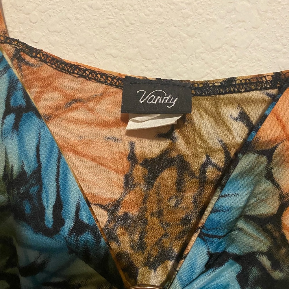 Vanity Halter Top - Picture 4 of 4